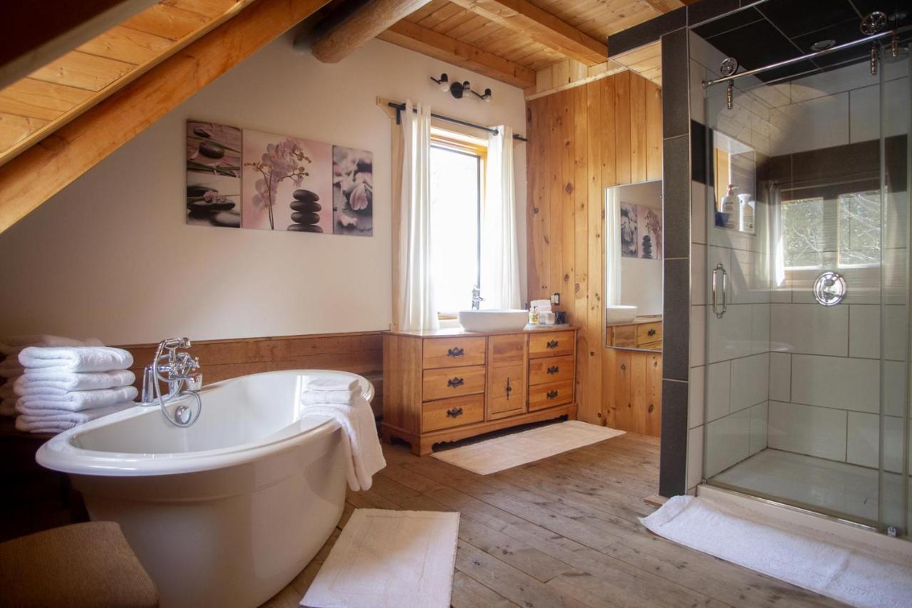 Hebergement "La Maison En Bois Rond" Sainte-Marie Exteriör bild