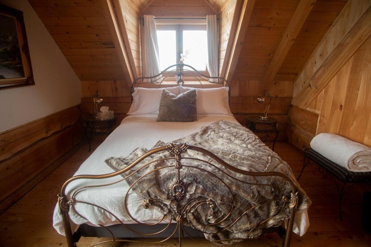 Hebergement "La Maison En Bois Rond" Sainte-Marie Rum bild