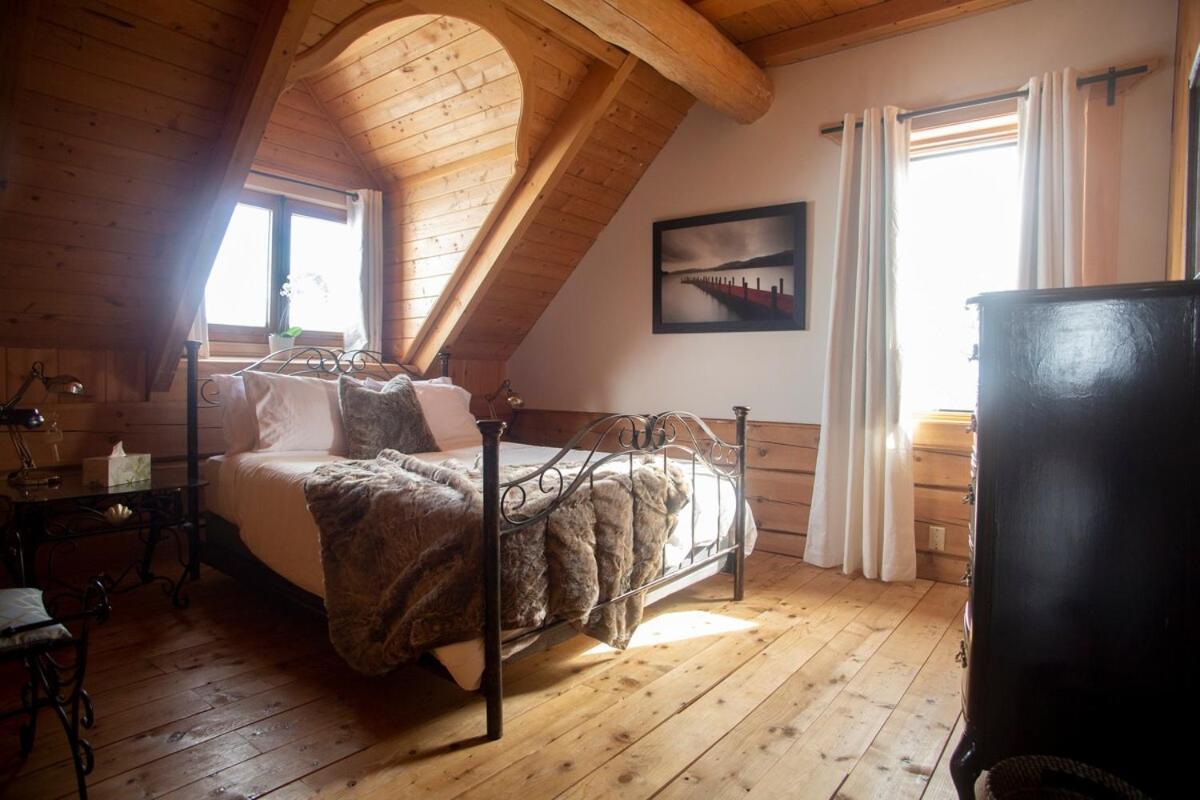 Hebergement "La Maison En Bois Rond" Sainte-Marie Rum bild